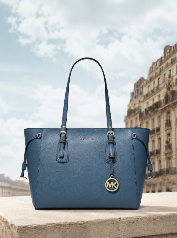 MICHAEL Michael Kors Voyager Medium Crossgrain Leather Tote Bag
