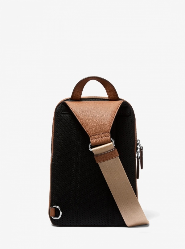 Michael Kors Mens Hudson Signature Logo Sling Pack