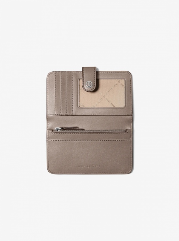 Jet Set Travel Medium Pebbled Leather Wallet