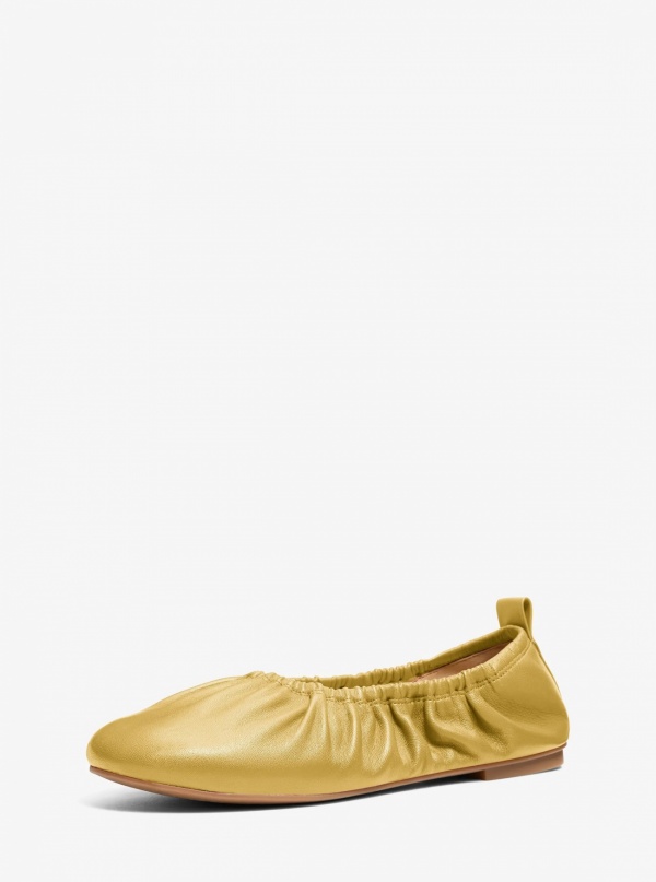 Michael Kors Bri Ruched Leather Ballet Flat