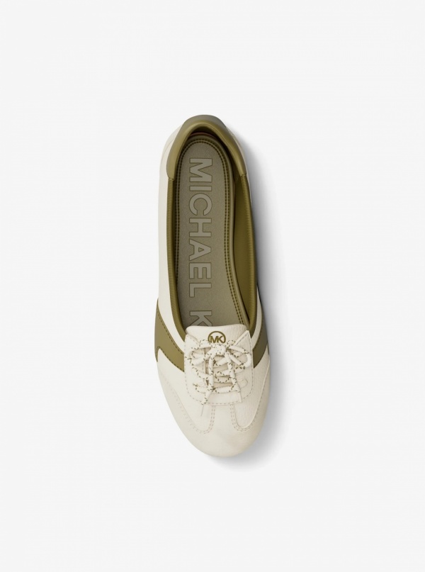 Brielle Sneakerina