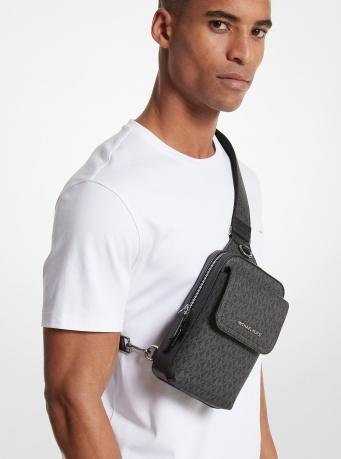 Michael Kors Mens Hudson Signature Logo Sling Pack