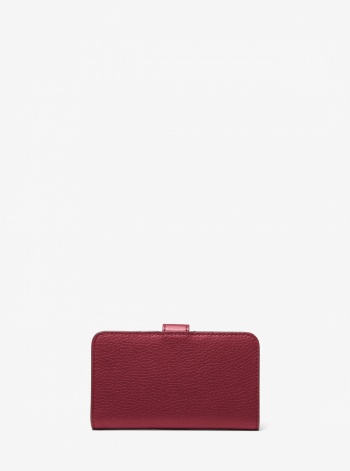 Jet Set Travel Medium Pebbled Leather Wallet