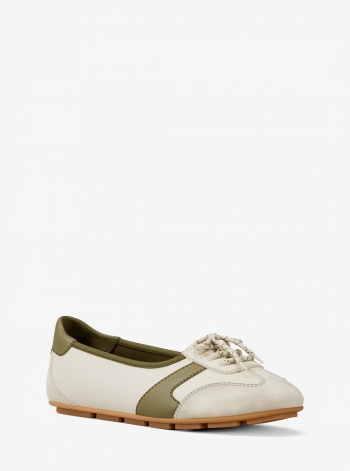 Brielle Sneakerina